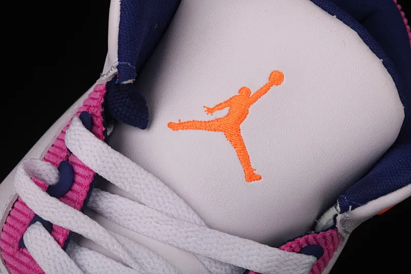 All categories Air Jordan Jordan series basketball shoes Air Jordan 3 Air Jordan Brand Air Jordan 3 GS AJ3 Joe 3 burst pink and purple first layer basketball shoes 441140-500